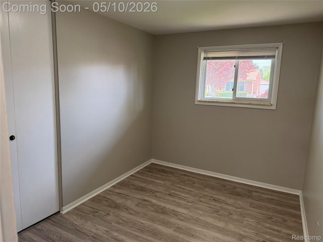 9001 Shannon Drive, Sterling Heights, MI 48314