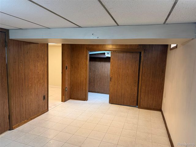 9001 Shannon Drive, Sterling Heights, MI 48314