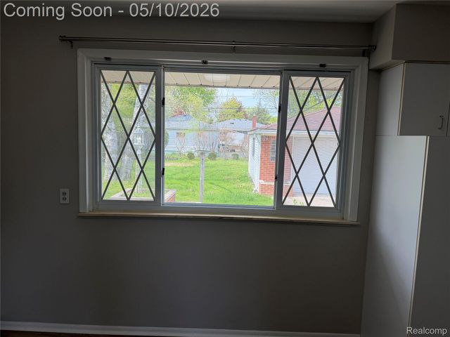 9001 Shannon Drive, Sterling Heights, MI 48314