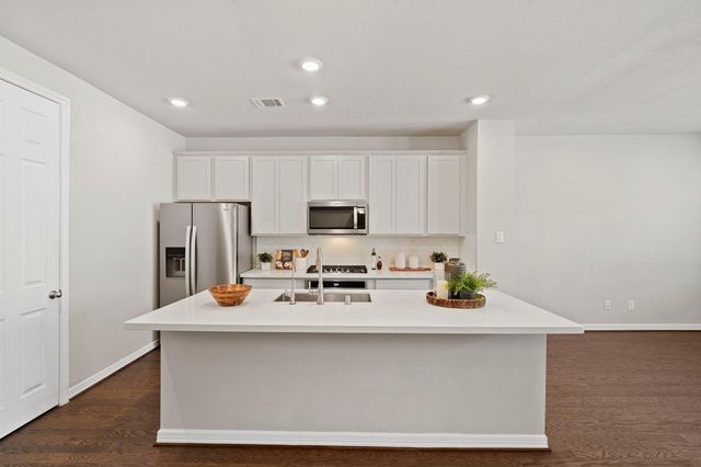 9443 Towne Lake Parkway, Cypress, TX 77433