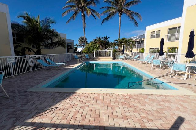 3541 NE Ocean Boulevard NE 15, Jensen Beach, FL 34957