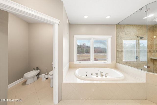 1811 Jordans Creek Way, Sevierville, TN 37876