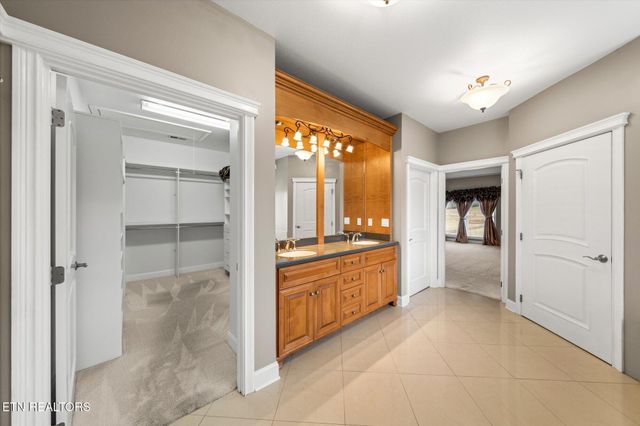 1811 Jordans Creek Way, Sevierville, TN 37876