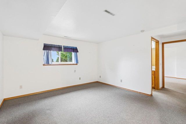 941 Vista Ridge Drive, Mount Horeb, WI 53572
