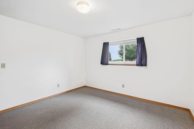 941 Vista Ridge Drive, Mount Horeb, WI 53572