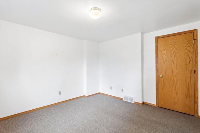 941 Vista Ridge Drive, Mount Horeb, WI 53572