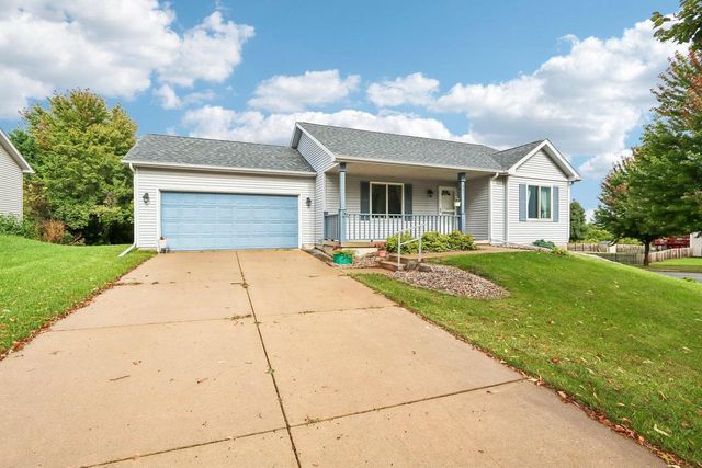 941 Vista Ridge Drive, Mount Horeb, WI 53572