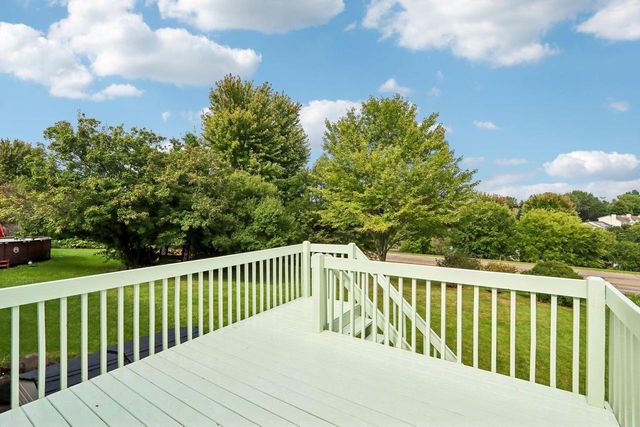 941 Vista Ridge Drive, Mount Horeb, WI 53572