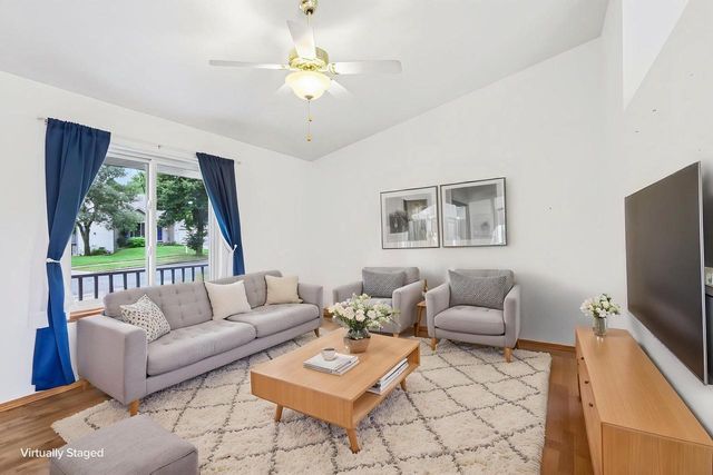 941 Vista Ridge Drive, Mount Horeb, WI 53572