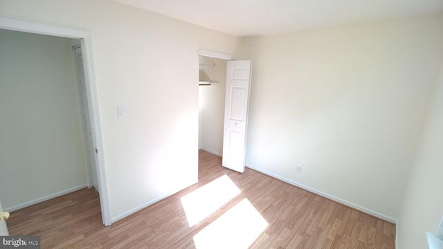 6 BUTTONWOOD RD, Voorhees, NJ 08043