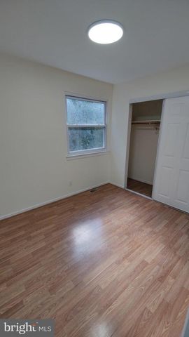 6 BUTTONWOOD RD, Voorhees, NJ 08043