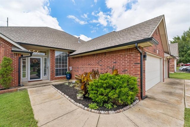 320 Paxton Court, Norman, OK 73069