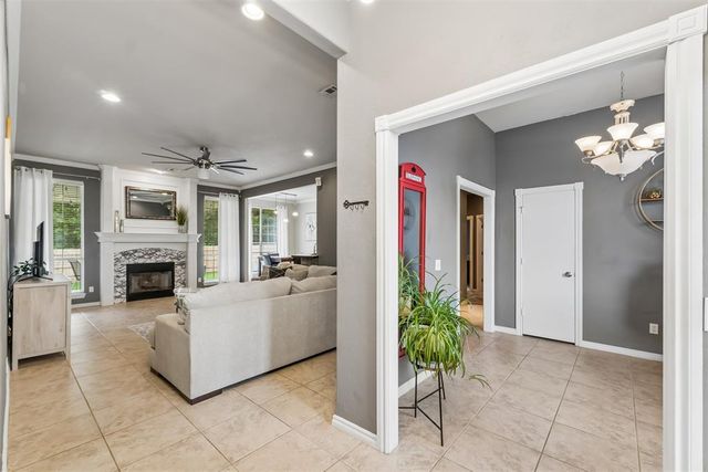 320 Paxton Court, Norman, OK 73069