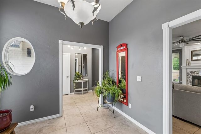 320 Paxton Court, Norman, OK 73069