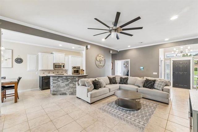 320 Paxton Court, Norman, OK 73069