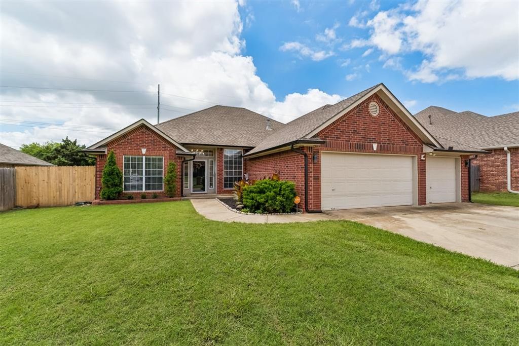 320 Paxton Court, Norman, OK 73069