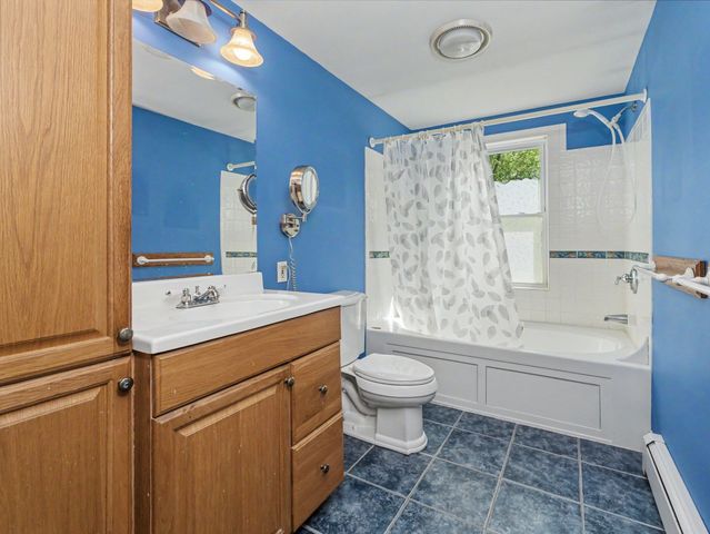 131 Main St, Chelmsford, MA 01863