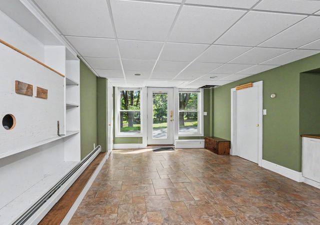 131 Main St, Chelmsford, MA 01863