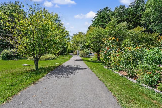 131 Main St, Chelmsford, MA 01863