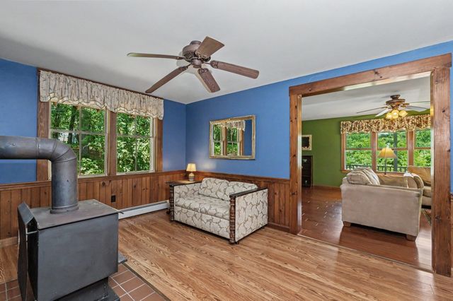 131 Main St, Chelmsford, MA 01863