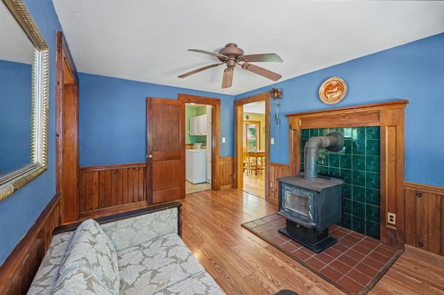 131 Main St, Chelmsford, MA 01863