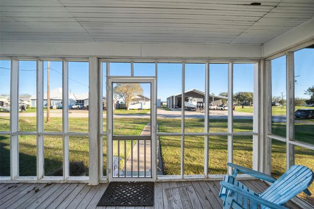 409 Lewis Street, Matagorda, TX 77414