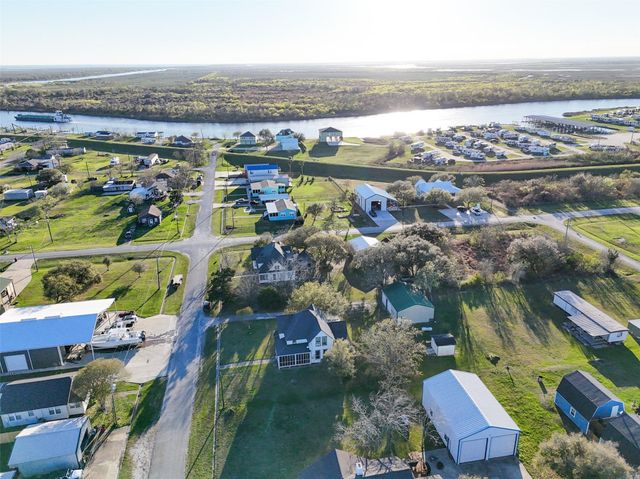 409 Lewis Street, Matagorda, TX 77414