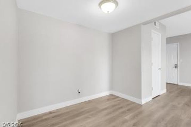 5081 River Glen Drive 125, Las Vegas, NV 89103