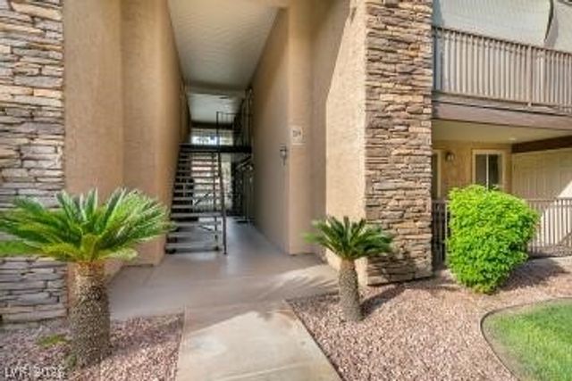 5081 River Glen Drive 125, Las Vegas, NV 89103