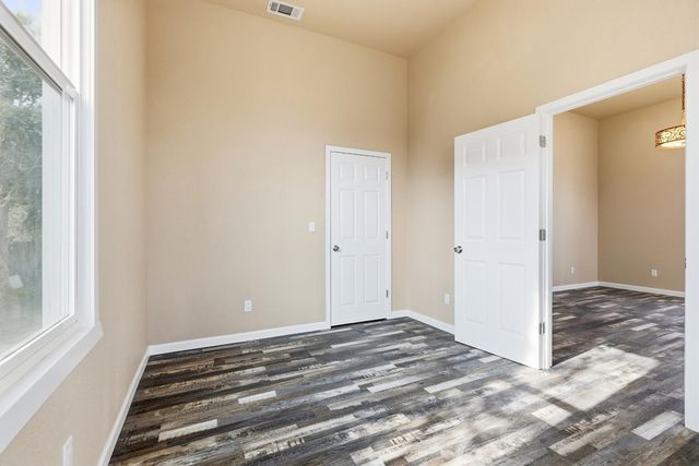 29 S Sierra Nevada St, Stockton, CA 95205