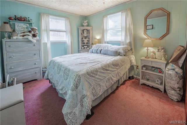 9 Manor Lane, Royalton, NY 14105