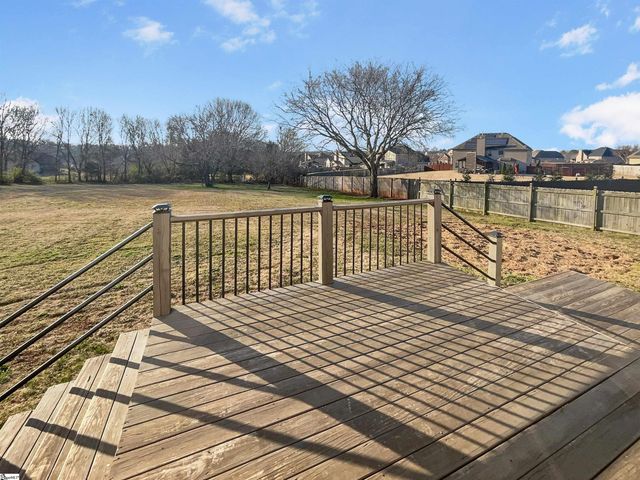 117 Dark Wood Court, Woodruff, SC 29388