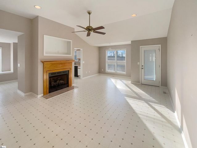 117 Dark Wood Court, Woodruff, SC 29388