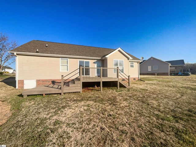 117 Dark Wood Court, Woodruff, SC 29388