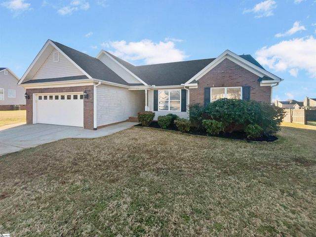 117 Dark Wood Court, Woodruff, SC 29388