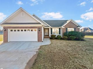 117 Dark Wood Court, Woodruff, SC 29388