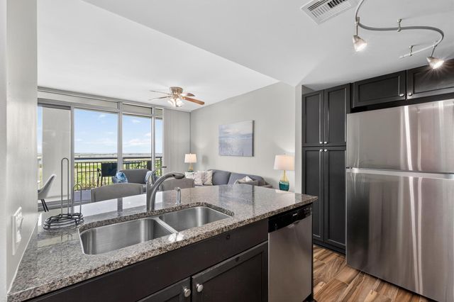 801 E Beach Drive BC0512, Galveston, TX 77550