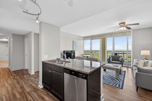 801 E Beach Drive BC0512, Galveston, TX 77550