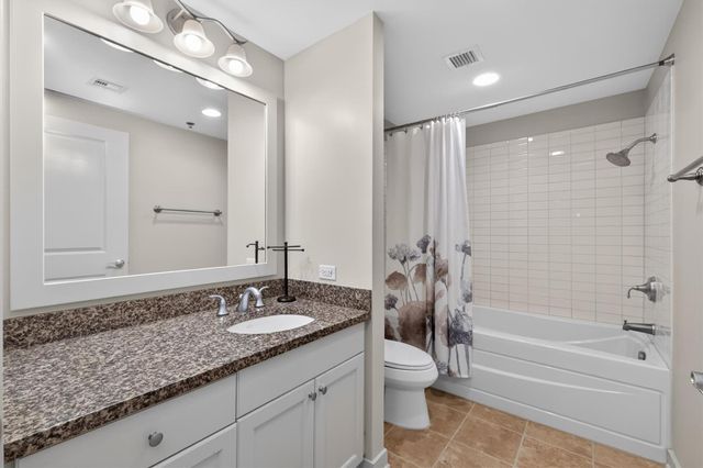 801 E Beach Drive BC0512, Galveston, TX 77550