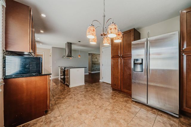 2699 Eugene Avenue, Grove City, OH 43123