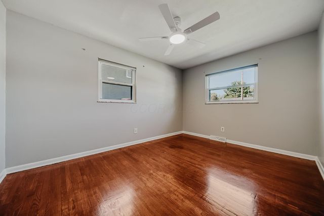 2699 Eugene Avenue, Grove City, OH 43123