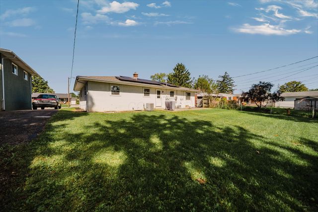 2699 Eugene Avenue, Grove City, OH 43123