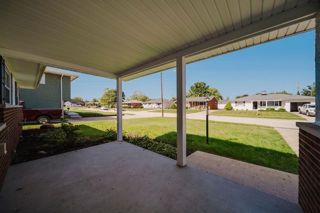 2699 Eugene Avenue, Grove City, OH 43123