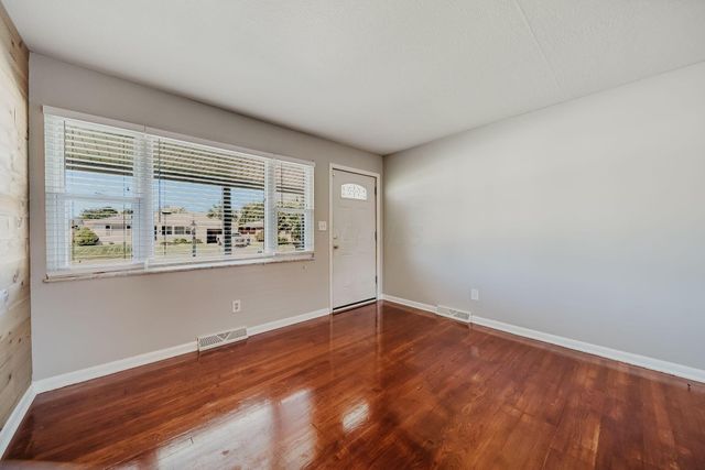 2699 Eugene Avenue, Grove City, OH 43123