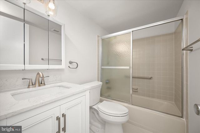 6544 WISCASSET RD, Bethesda, MD 20816