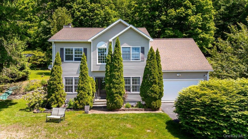 104 Wiccopee Road, Putnam Valley, NY 10579