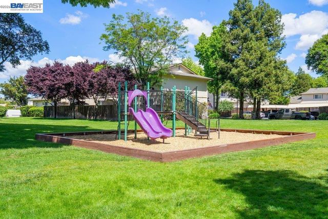 3836 Keneland Way, Pleasanton, CA 94588