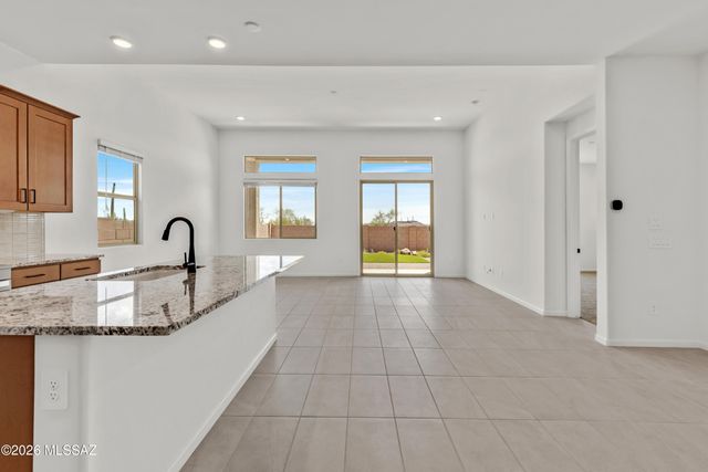 7549 W Janusia Lane, Marana, AZ 85658
