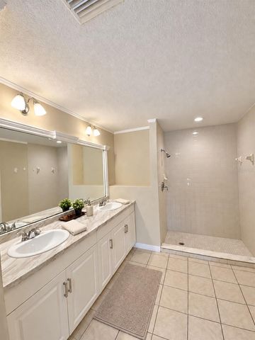 1912 ELK SPRING DRIVE, Brandon, FL 33511