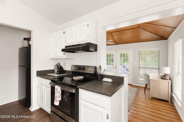 9472 Village Pointe, Olive Branch, MS 38654